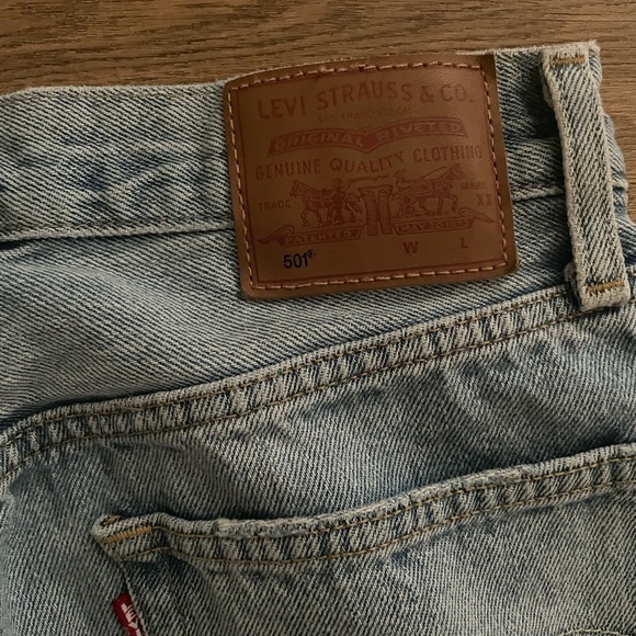 501 Original Levi's Light Blue Straight Leg Jeans whit distressed detailsW26 L30 - Picture 3 of 11